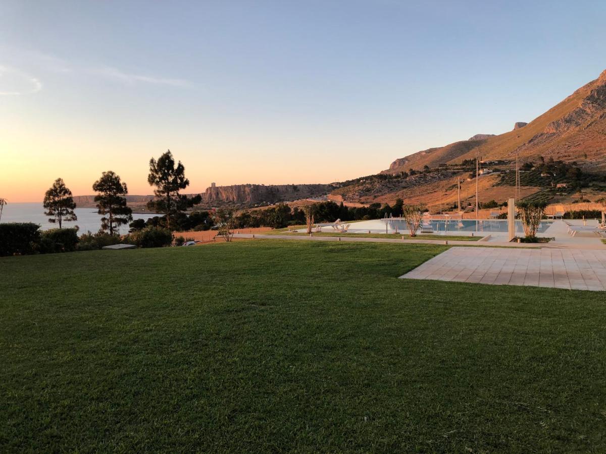 Cala Azzurra Macari Bed And Breakfast And Holidays House Bagian luar foto