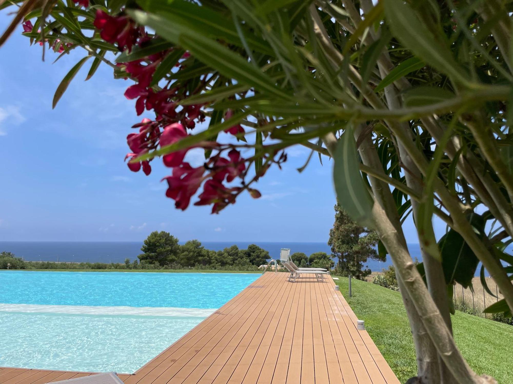 Cala Azzurra Macari Bed And Breakfast And Holidays House Bagian luar foto
