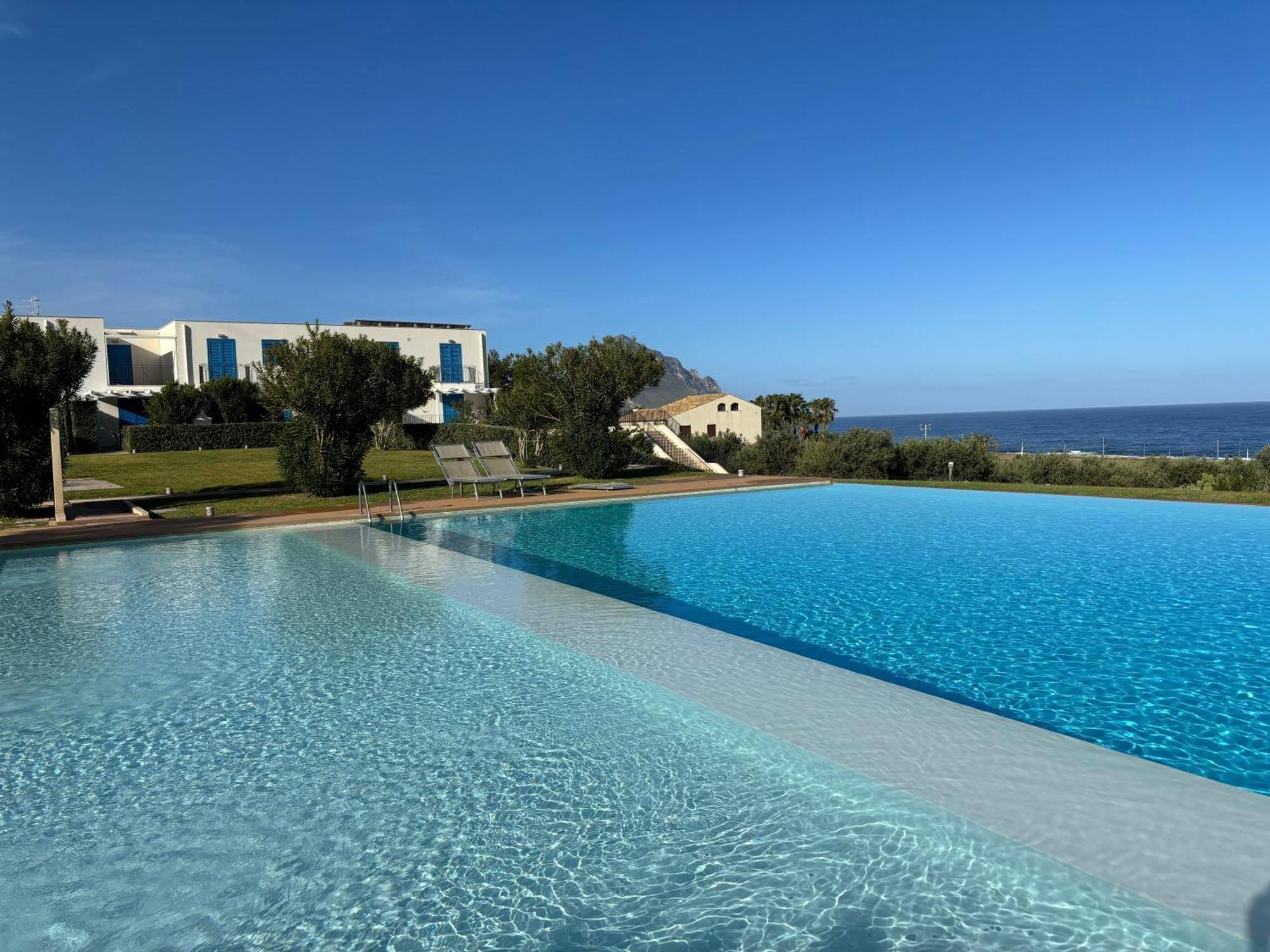 Cala Azzurra Macari Bed And Breakfast And Holidays House Bagian luar foto